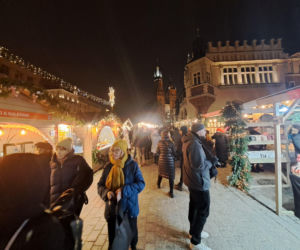 Jarmark Bożonarodzeniowy na Rynku Głównym w Krakowie 2025. Oferta wystawców