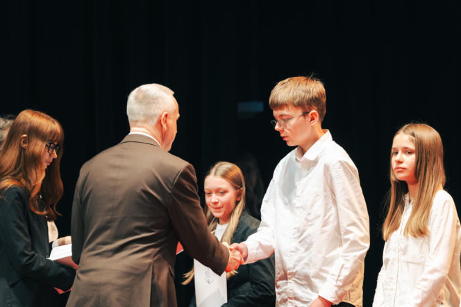 Najzdolniejsi uczniowie odebrali stypendia Prezydenta Miasta Siedlce