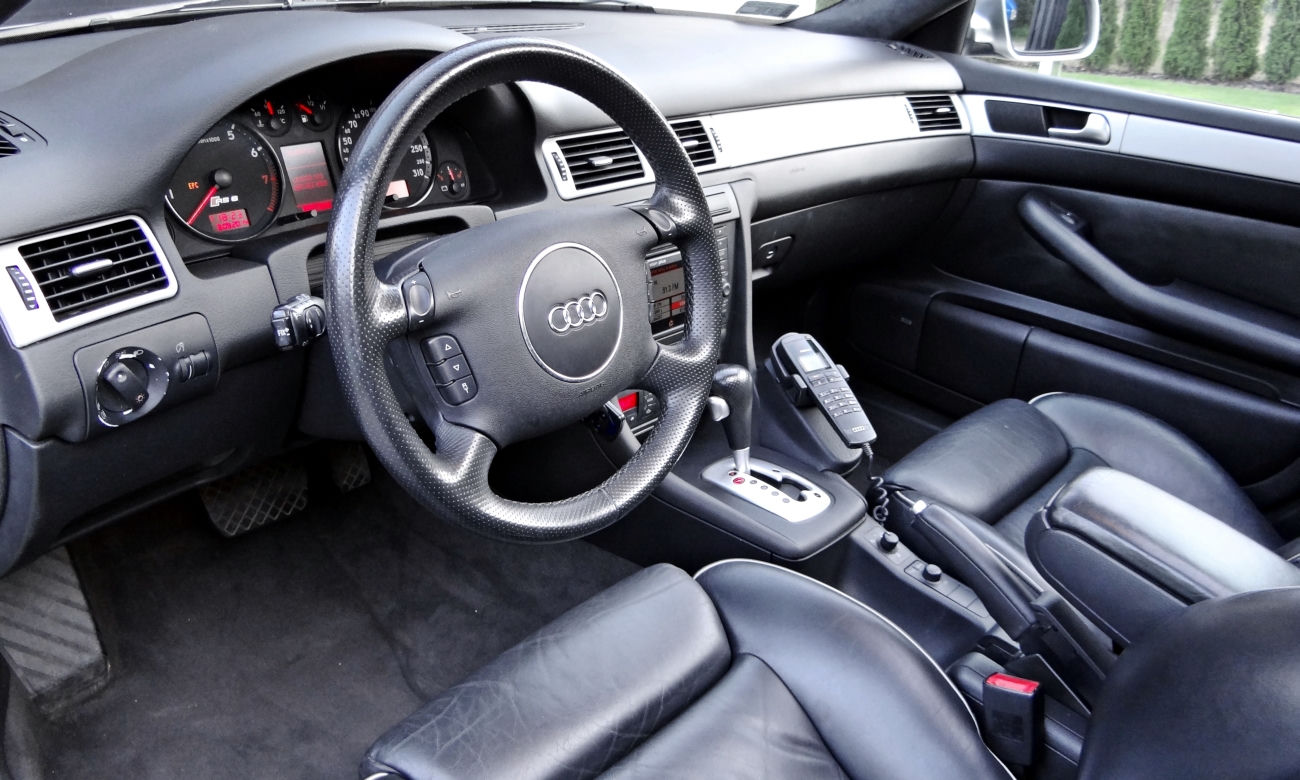 Audi RS6 Avant C5