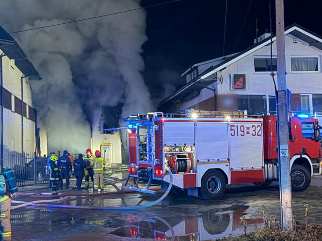 Potężny pożar pod Warszawą
