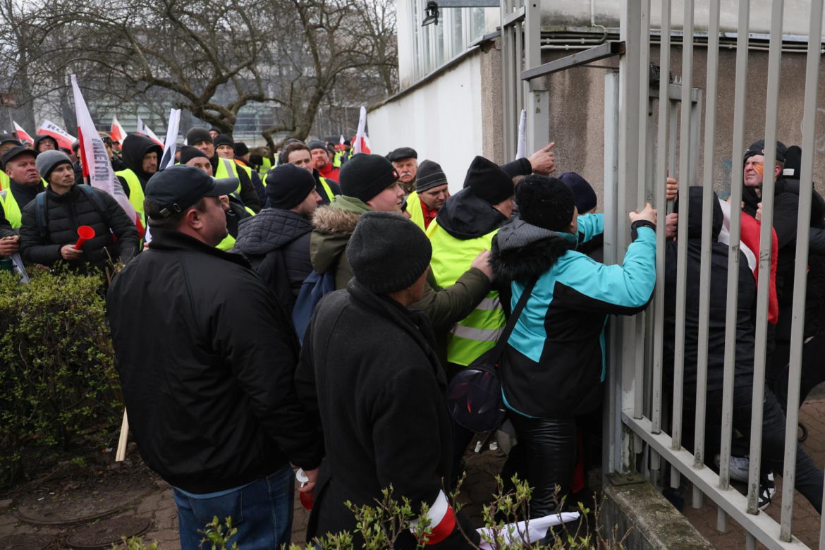 Protest rolników pod Sejmem - starcia z policją