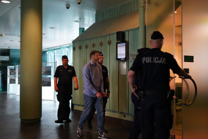 Były policjant poćwiartował i podpalił ciało budowlańca. Rodzina walczy o dożywocie