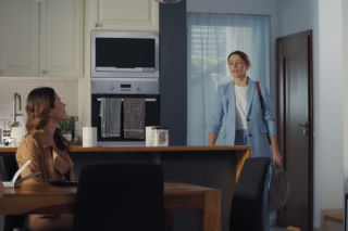 M jak miłość, odc. 1909. Martyna (Magdalena Turczeniewicz), Kasia (Paulina Lasota)