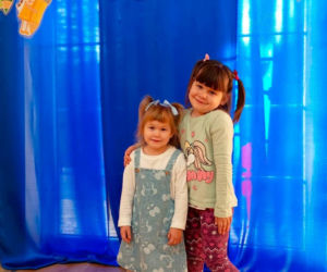 Rodzina z pięciorgiem dzieci zniknęła bez śladu. Widzieliście ich? Ważny apel policji