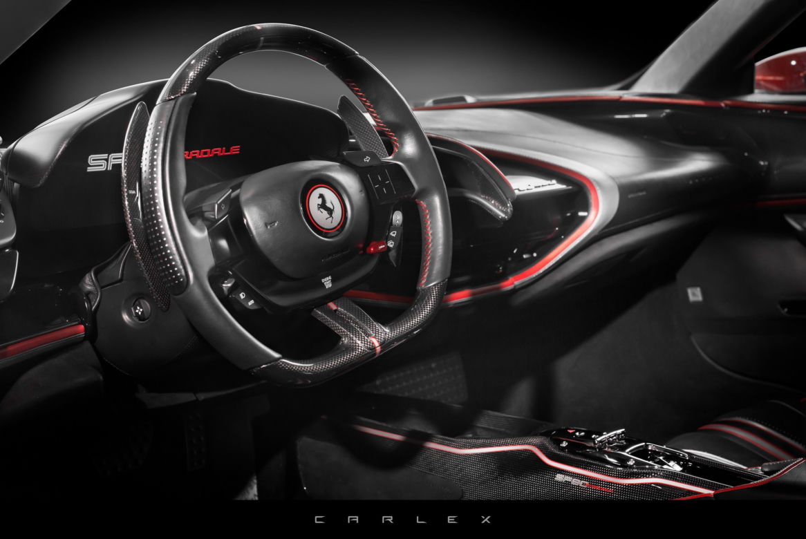 Ferrari SF90 z wnętrzem Carlex Design