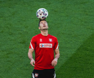 Trening biało-czerwonych w Gdańsku: Kilkanaście piłek wpadło  w trybuny [FOTO]