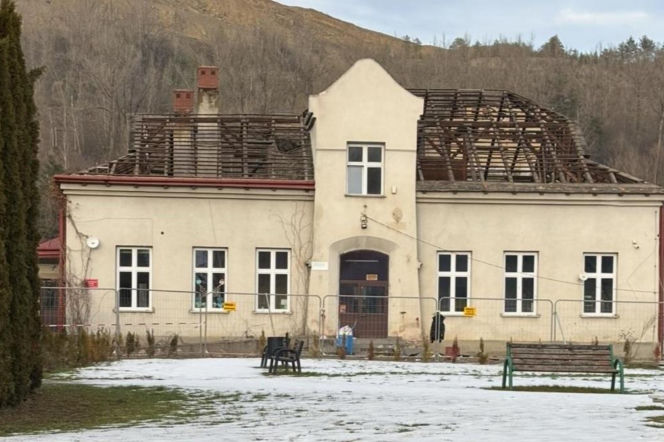 Ruszył remont dworku w Klęczanach.  Zmiany  będą duże