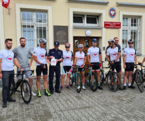 Policyjny rajd kolarski zawitał do Nowego Miasta Lubawskiego