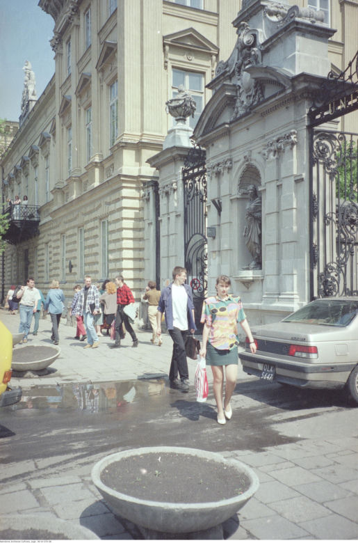 Warszawa z lat 90. Nie uwierzysz, że tak wyglądała stolica 25 lat temu	