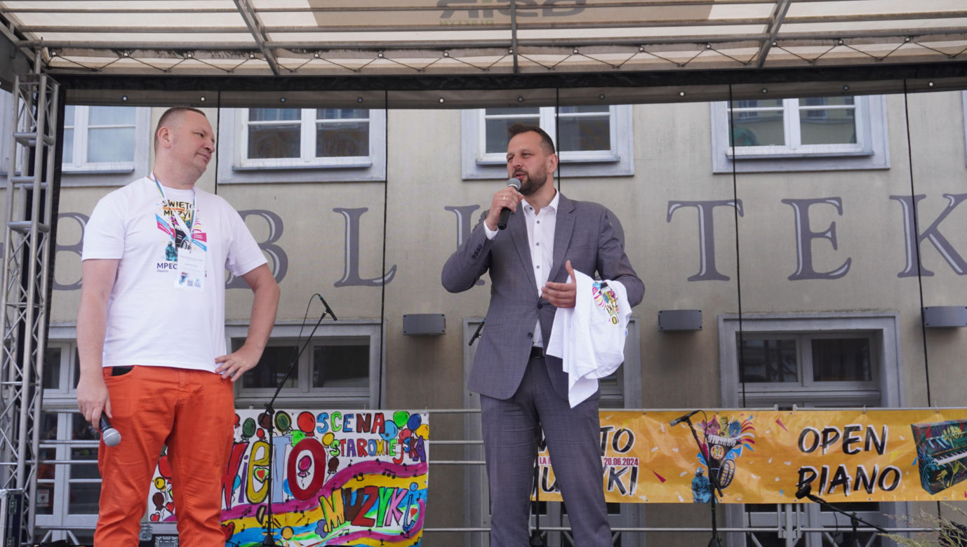 Dni Muzyki 2024  w Olsztynie. Stare Miasto opanowali miłośnicy tańca i śpiewu. Zobacz zdjęcia!