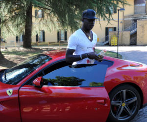 Mario Balotelli w Ferrari