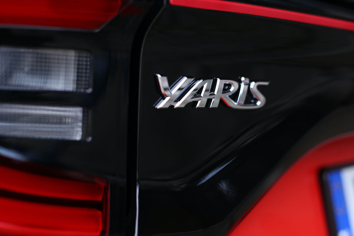 2020 Toyota Yaris 1.5 HYBRID Premiere Edition (Tokyo Fusion)