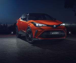 Toyota C-HR lifting (2020)