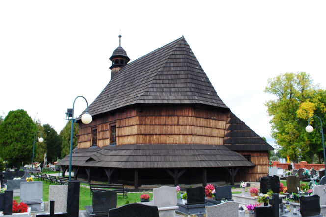 To jedno z najpiękniejszych śląskich miast. Zachwyca nie tylko unikatowym rynkiem, ale też drewnianym kościołem