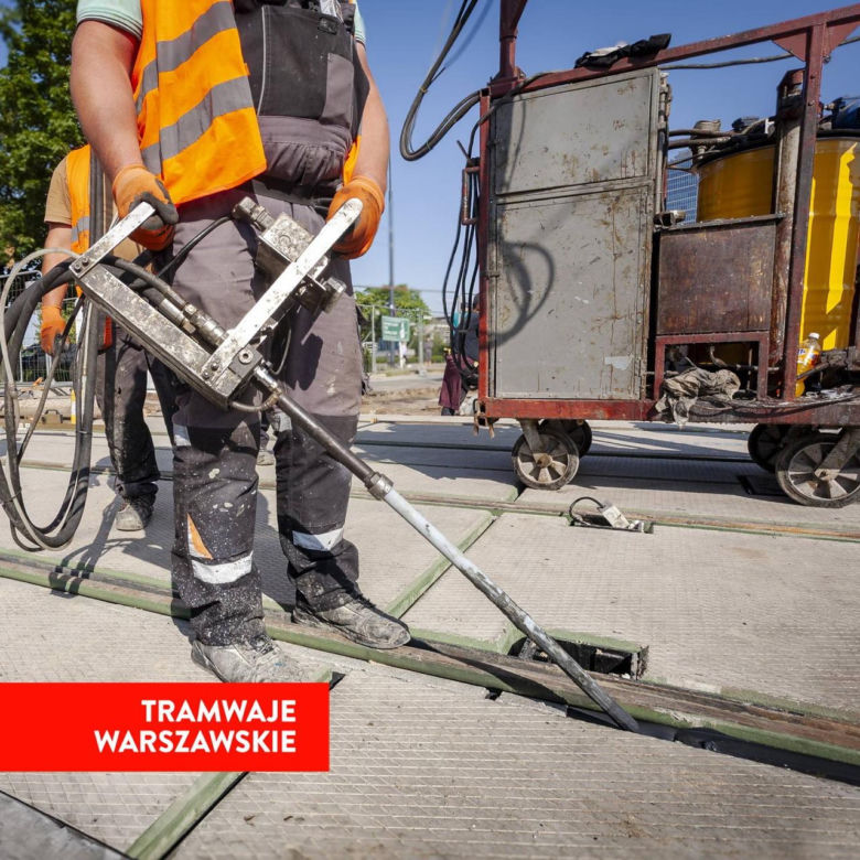 Remont pl. Zawiszy wkracza w nową fazę. Zmiany w komunikacji miejskiej