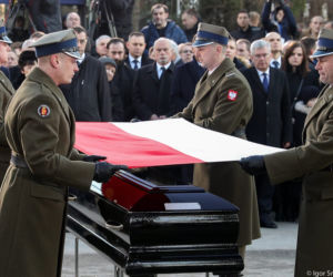 Czekali z pogrzebem na Kaczyńskiego