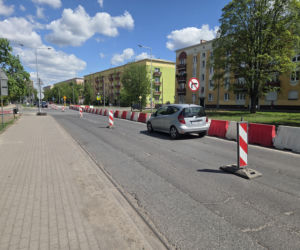 Tak się teraz jeździ na osiedlu Leśnym w Bydgoszczy. Nowa organizacja ruchu na ul. Sułkowskiego!