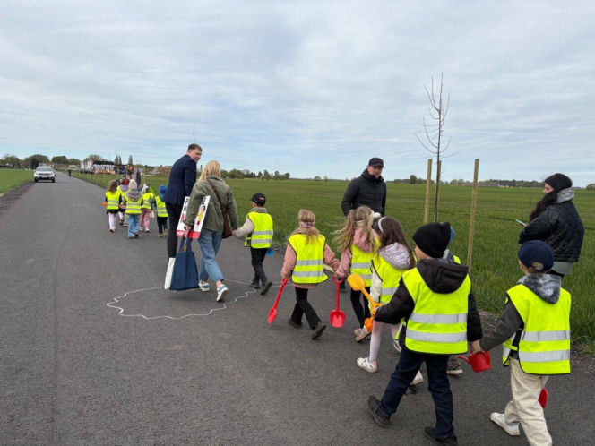 Zazieleni się Trojanowskiego w Lesznie. Przy ulicy posadzono drzewa