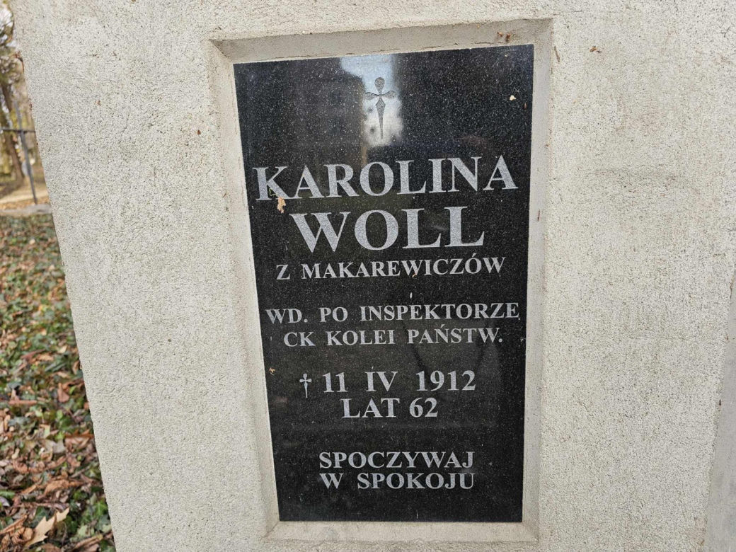  Co pisano na nagrobkach w minionych wiekach?