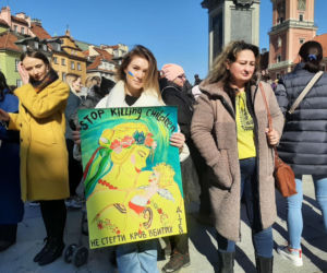 Świecie, pomóż naszym dzieciom. Protest matek z Ukrainy przeszedł przez Warszawę