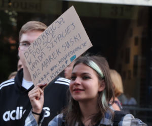 Torunianie protestują przeciwko przegłosowaniu Lex TVN