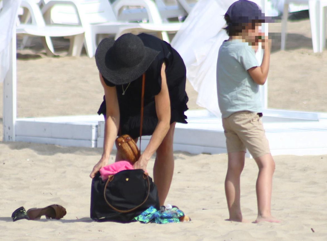 Marta Kaczyńska na plaży w Sopocie