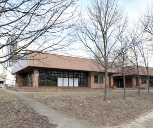 Ulica Leszno w Warszawie, choć zmieniała nazwy, dla pokolenia wojennego pozostała symbolem tragicznych wydarzeń