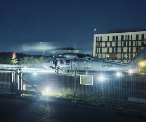 Policyjny Black Hawk z sercem na pokładzie leciał podczas wichury