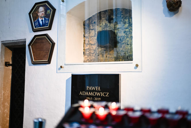 Tak wygląda grób Pawła Adamowicza w 7. rocznicę zamachu