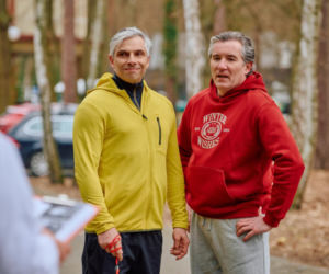Na Wspólnej, odc. 4258. Lew Nalepa (Przemysław Sadowski), Greg Kalski (Michał Sitarski)