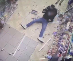 Świętokrzyskie. Demolował sklep, skakał po samochodach