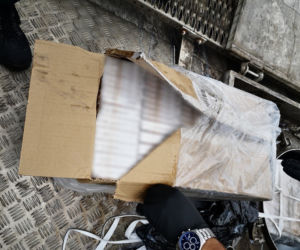 Siemianówka. KAS wykryła kontrabandę papierosów w kolejowych cysternach