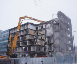 Rozbiórka słynnego budynku UW na Mokotowie