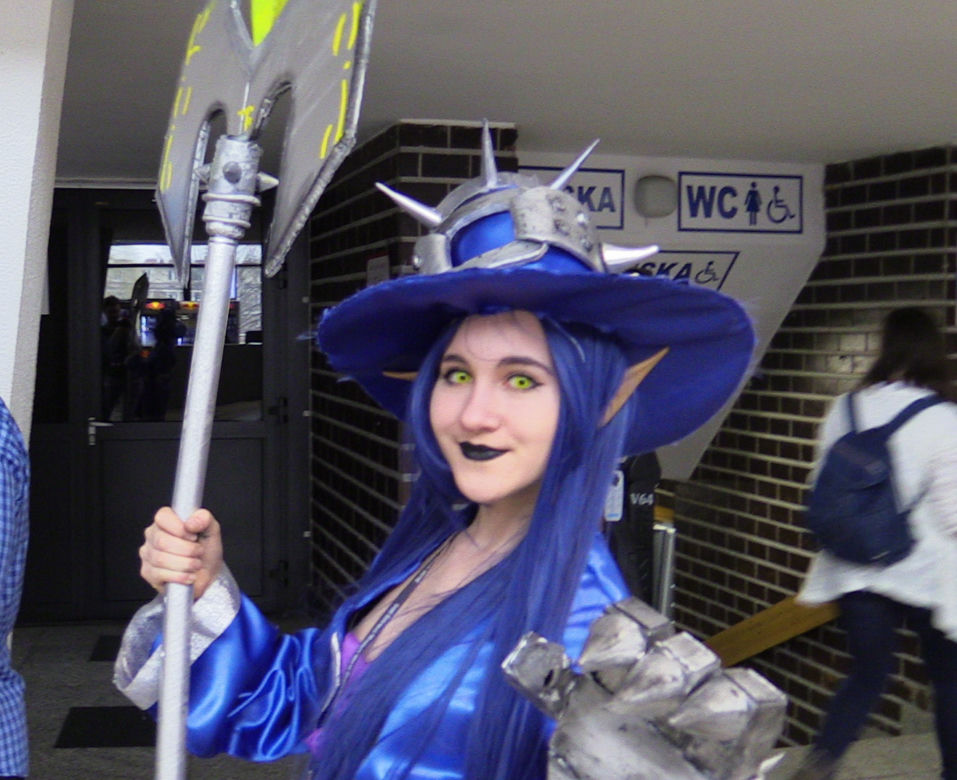 Hostessy i cosplay'e na IEM 2016
