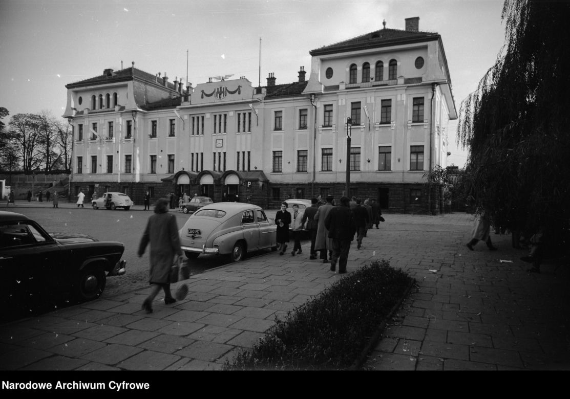 QUIZ PRL. Województa PRL 1975-1998. Zgadnij, gdzie leżały te miasta? Wyzwanie dla znawców historii PRL