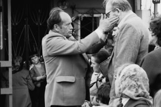 Ujrzał Matkę Boską w ogrodowej altance. Historia Cudu w Oławie
