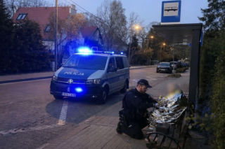 Dzięki szybkiej reakcji policjantów seniorka trafiła do szpitala