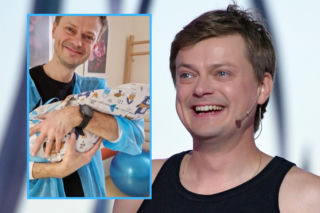 Aktor kabaretu Smile pokazał wyjątkowy kadr z porodówki. To jego PIĄTE dziecko. Andrzej, masz rozmach