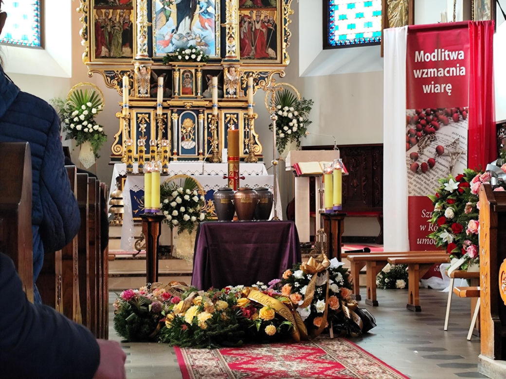 Pogrzeb zamordowanych: Małgorzaty R., Krzysztofa i Andrzeja