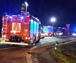 Poważny wypadek na trasie Kraków - Olkusz. Dwójka rannych, lądował śmigłowiec LPR