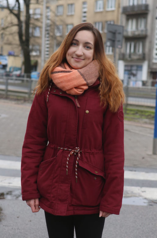 Studentki proszą o pomoc w pomaganiu