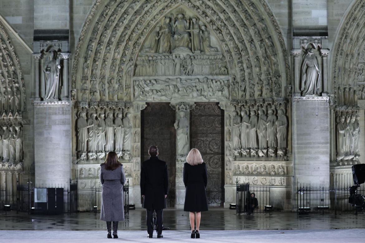 Paryż. Uroczyste otwarcie katedry Notre Dame