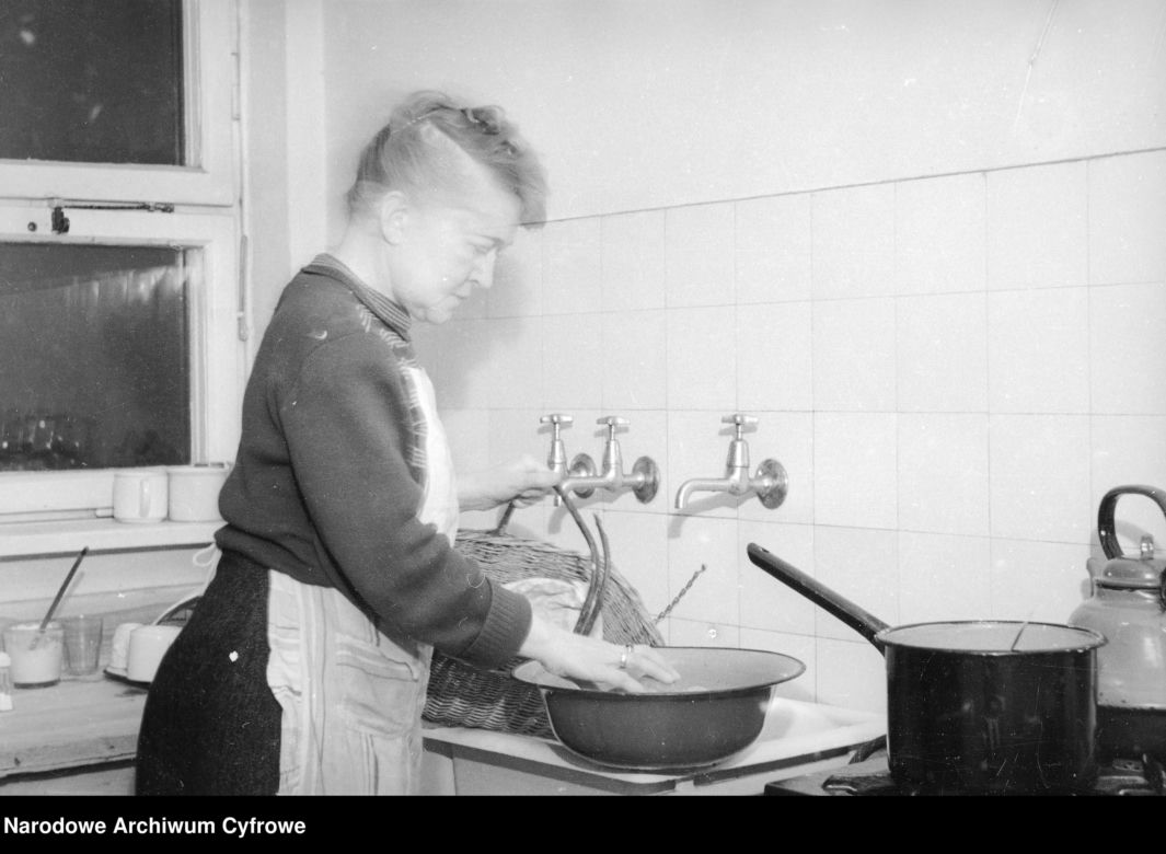 QUIZ PRL. Od dokwaterowań po wielką płytę. Ile wiesz o mieszkaniach w PRL?