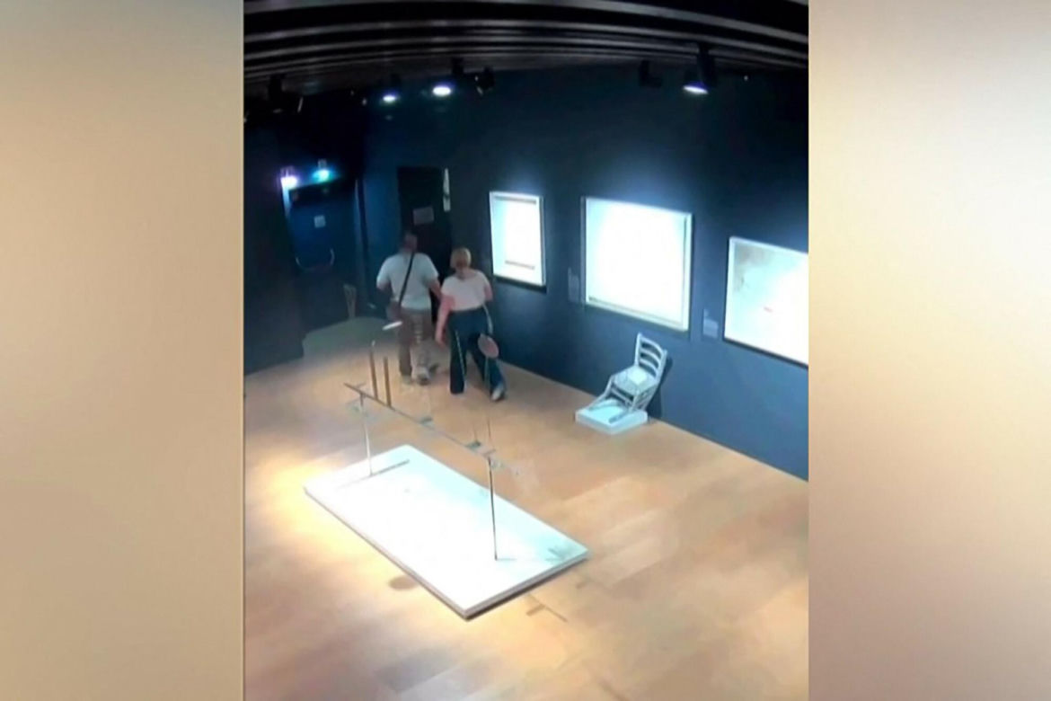 Zniszczyli bezcenne dzieło sztuki. Muzeum w Weronie poszukuje pary lekkomyślnych turystów