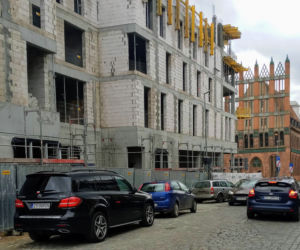 Budowa hotelu na Podzamczu