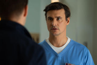 Na dobre i na złe odc. 975. Krzysztof Radwan (Mateusz Damięcki), Mario (Marcin Korcz)