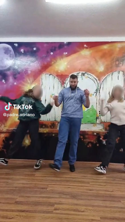 Ksiądz z Rybnika bije rekordy popularności na TikToku