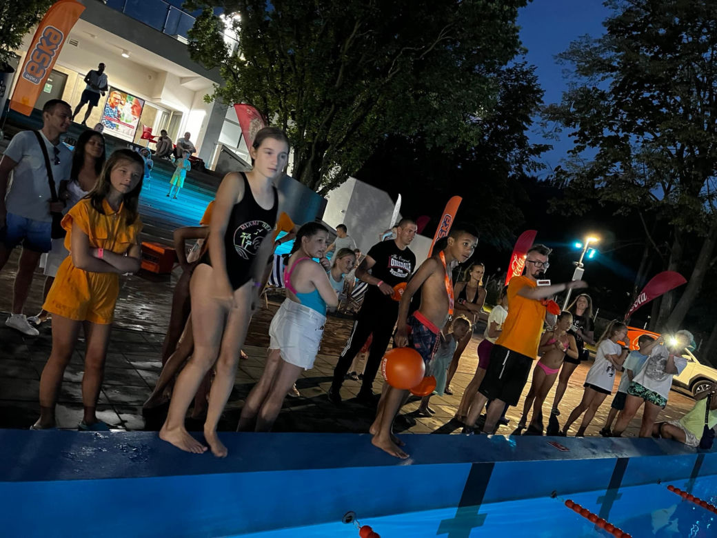 Basen w Wiśle otwarty do wieczora z ESKA Summer City