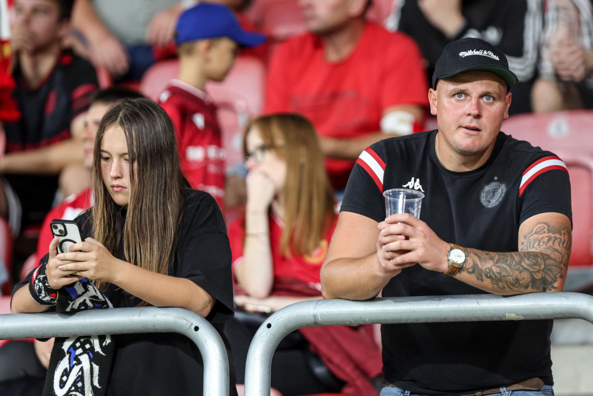 Widzew Łódź - Lech Poznań: Zdjęcia kibiców z meczu 6. kolejki PKO BP Ekstraklasy