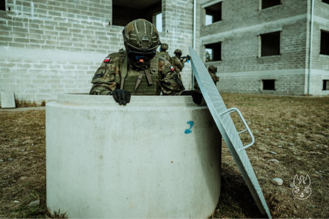 Terytorialsi szkolili się z "czarnej taktyki ". Trenują na poligonie i w terenie